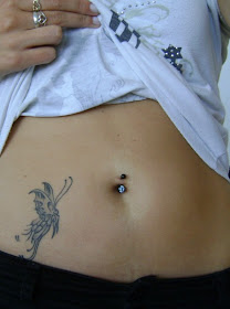 como puedo saber si mi piercing del ombligo esta infectado